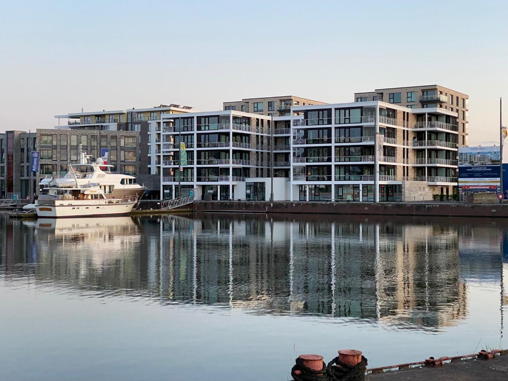 Ferienwohnung Bootshaus Am Neuen Hafen Bremerhaven Exterior foto